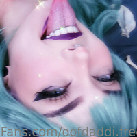 0ofdaddi Naken