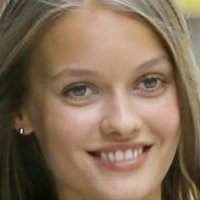 Alessia Merz Naken