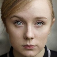 Alexa Davies Naken