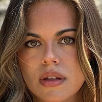 Alexis DeBello Naken