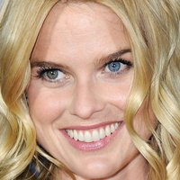 Alice Eve Naken