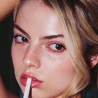 Allie Marie Evans Naken