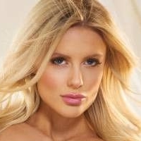 Amber Sienna Naken