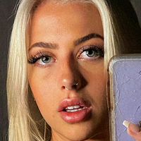 Amy Mason Naken