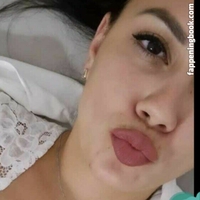 Ana Hr0vat Naken