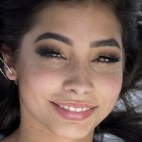 Ana Khalifa Naken