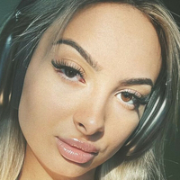 Anastasia Ciric Naken