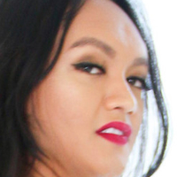 Andrea Zhay Naken