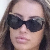 Andreea Sasu Naken