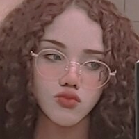 Angelinanpinelaa Naken