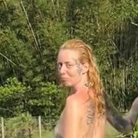 Anja do subúrbio Naken