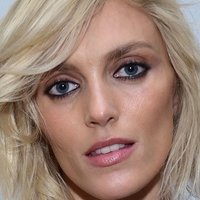 Anja Rubik Naken