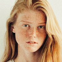 Anna Deniro Naken
