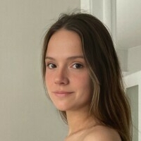 AnnaAnna Naken