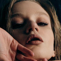 Annie Kinshova Naken