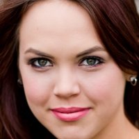 April Hannah Naken