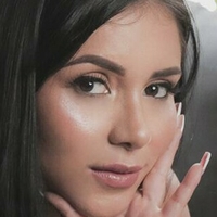 Ariana Cruz Naken