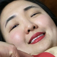 Aroomi Kim Naken