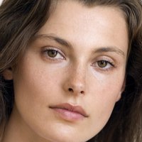 Aurelie Claudel Naken