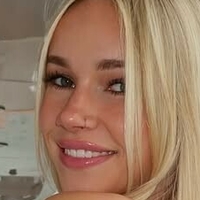 Ava Robar Naken