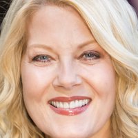 Barbara Niven Naken
