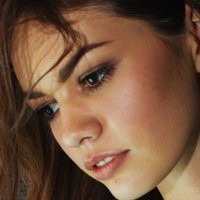 Beate Muska Naken