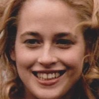 Beatie Edney Naken