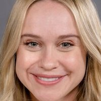 Becca Tobin Naken