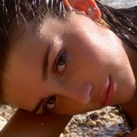 Bella Azzata Naken