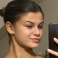 Bella Jone Naken
