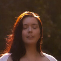 Bella Mona Naken