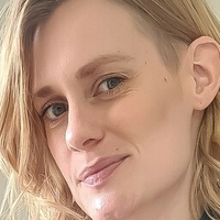 belle-lou Naken