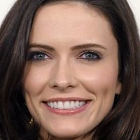 Bitsie Tulloch Naken