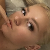 Blonde_ellie Naken
