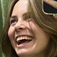 Bridget May Naken