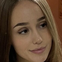 Briony Gata Naken