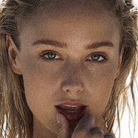 Brooklyn Kelly Naken