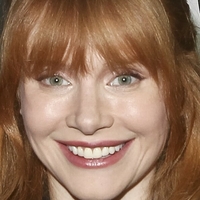 Bryce Dallas Naken