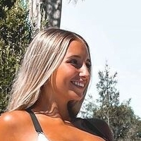 BustyAna Naken