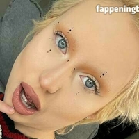 carla_love Naken