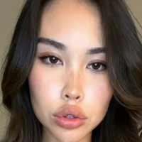 carlylachman Naken