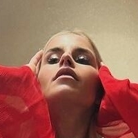 Caro Daur Naken