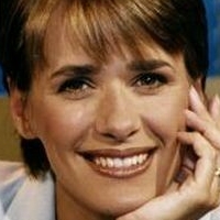 Carole Smillie Naken