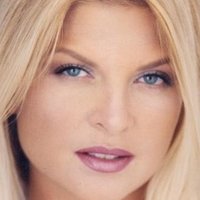 Carrie Flaska Naken