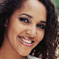 Cassandra Steen Naken