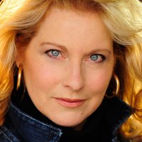 Catherine Carlen Naken