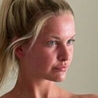 Chloe Burns Naken