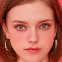 Chloe Chuu Naken
