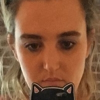Chloe Fineman Naken