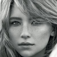 Chloe Naken